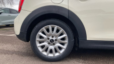 MINI Hatchback 1.5 Cooper 5dr Petrol Hatchback